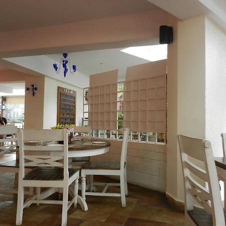 บรันตันไฮจท์เอ็คเซคคิวทีฟสวีทส์ Aparthotel บังกาลอร์ ภายนอก รูปภาพ