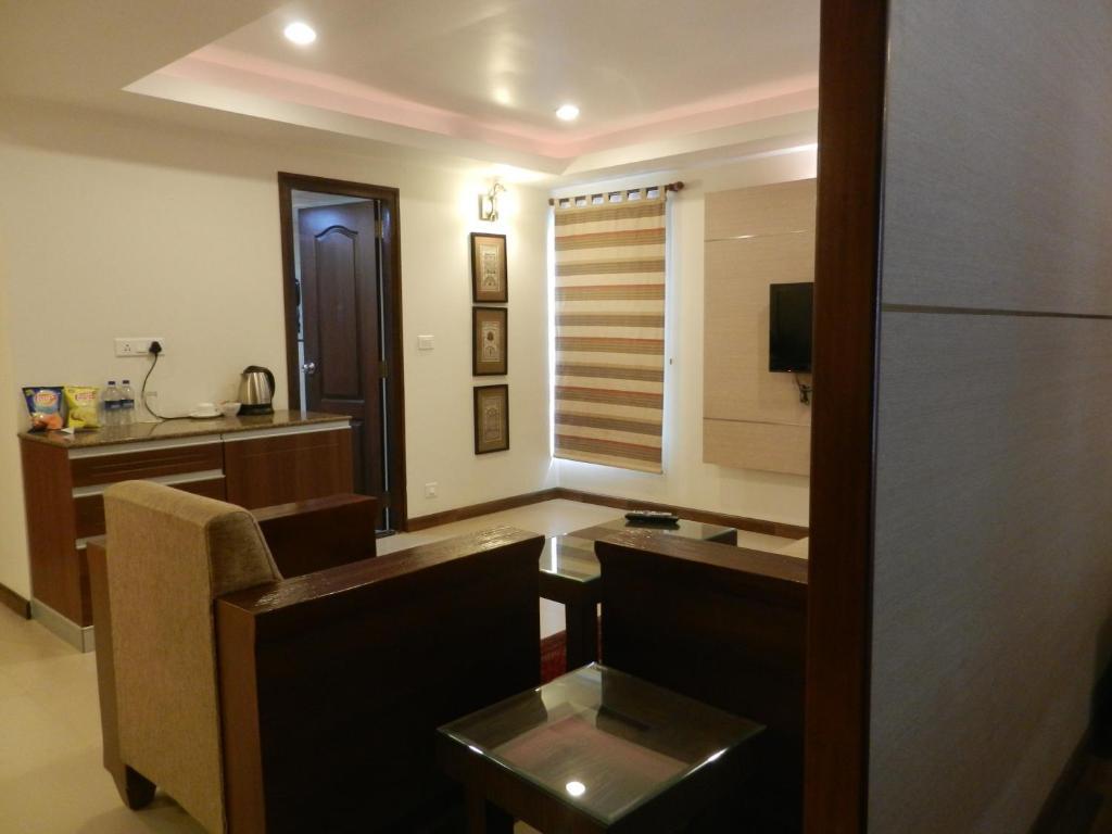 บรันตันไฮจท์เอ็คเซคคิวทีฟสวีทส์ Aparthotel บังกาลอร์ ภายนอก รูปภาพ