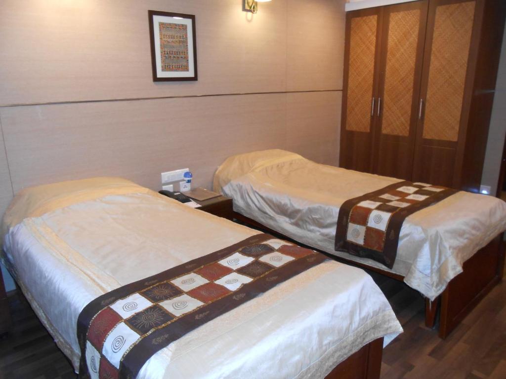 บรันตันไฮจท์เอ็คเซคคิวทีฟสวีทส์ Aparthotel บังกาลอร์ ภายนอก รูปภาพ